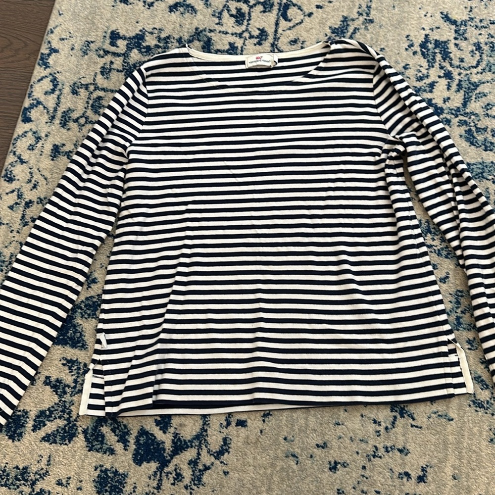 HP 🎉 Vineyard Vines Long Sleeve T-Shirt